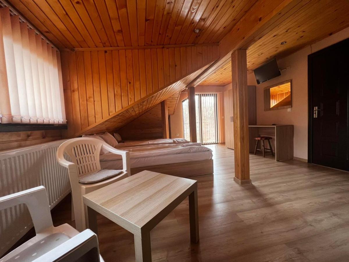 Advel Guest Hous Hotel Madzhare Exterior photo