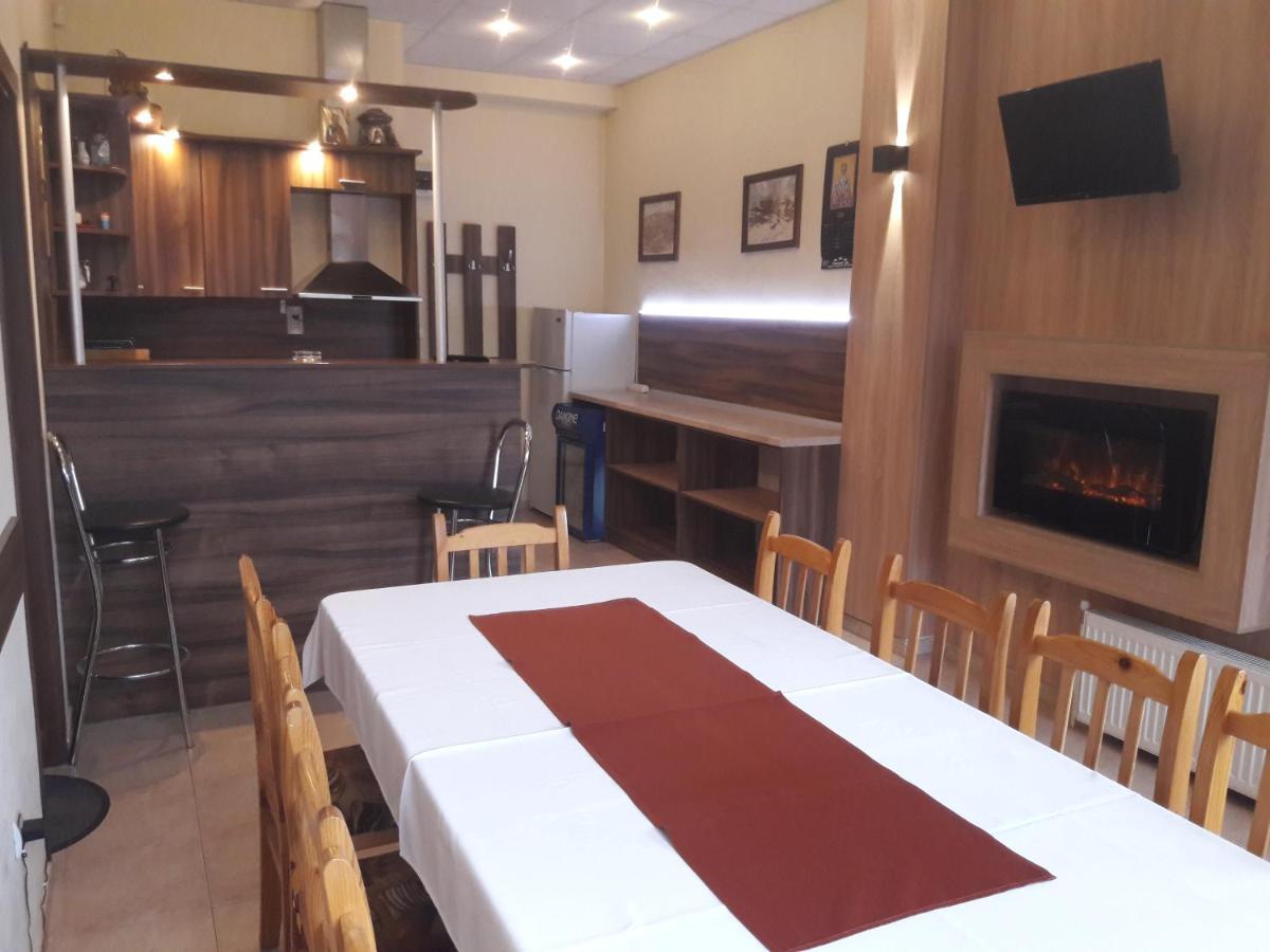 Advel Guest Hous Hotel Madzhare Exterior photo