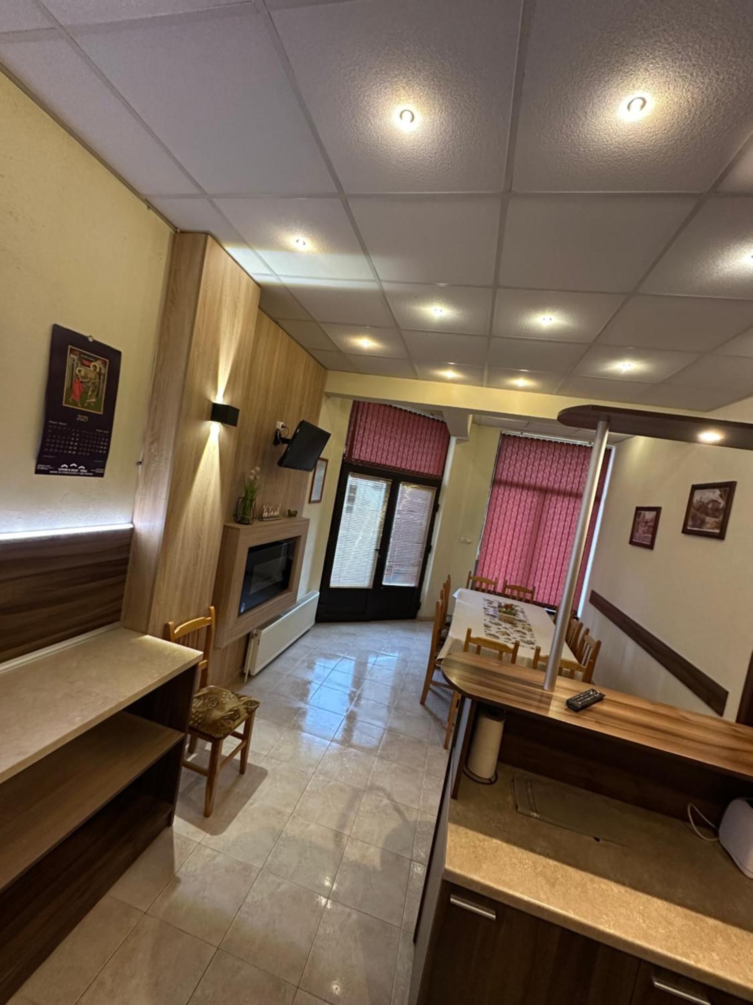 Advel Guest Hous Hotel Madzhare Exterior photo