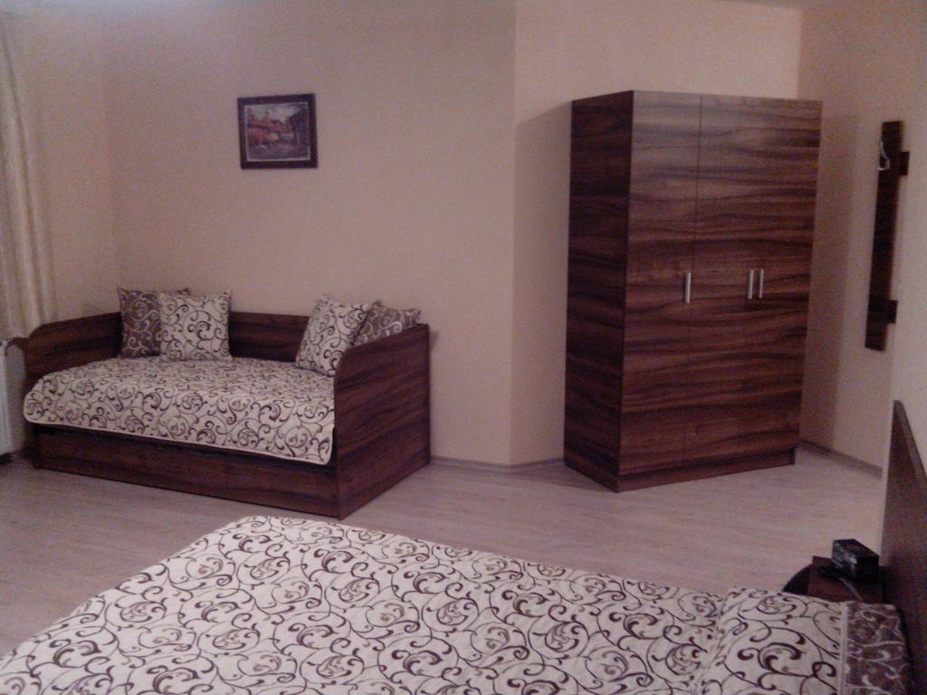Advel Guest Hous Hotel Madzhare Exterior photo